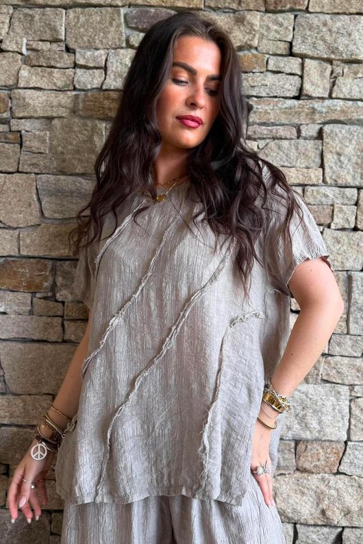 Lalli Damask Asymmetric Panel Top Mocha